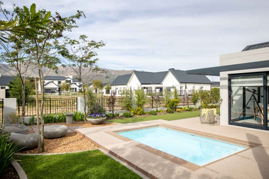 4 Bedroom Property for Sale in Val De Vie Estate Western Cape